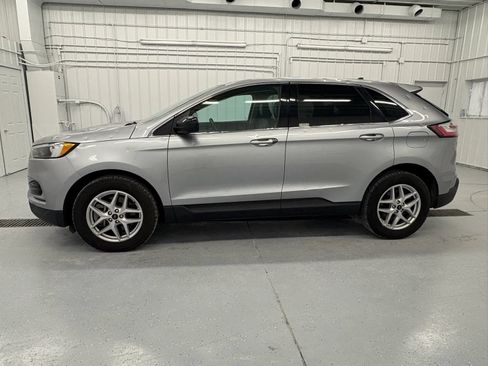 Used 2024 Ford Edge SEL AWD/4WD image 8