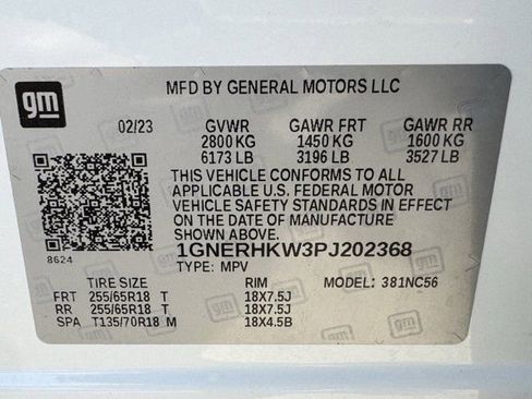 Used 2023 Chevrolet Traverse LT w/ Rear Camera Mirror Package FWD image 38