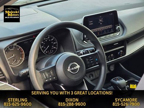 Used 2024 Nissan Rogue SV image 19