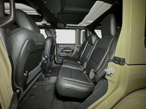 New 2026 Jeep Wrangler Unlimited Rubicon AWD/4WD image 25