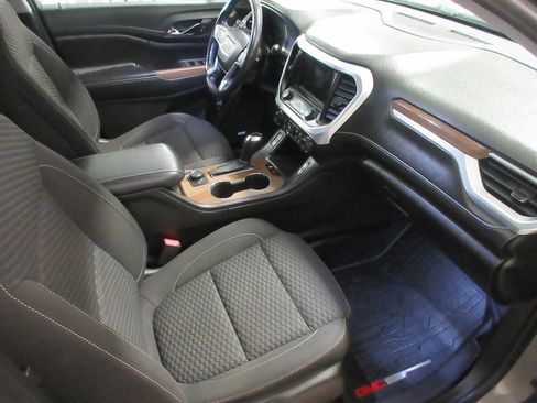 Used 2019 GMC Acadia SLE w/ Driver Alert Package I image 8