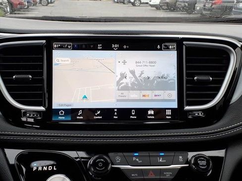 New 2026 Chrysler Pacifica Limited w/ S Appearance Package FWD image 8