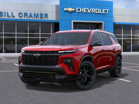 New 2026 Chevrolet Traverse RS w/ LPO, Floor Liner Package FWD image 21