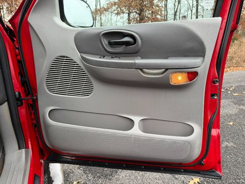 Used 2002 Ford F150 XLT image 27