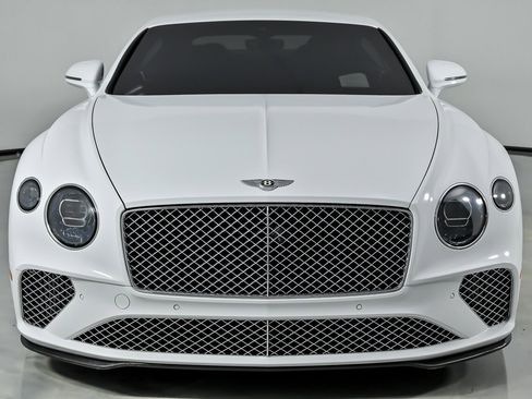 Used 2020 Bentley Continental GT image 5