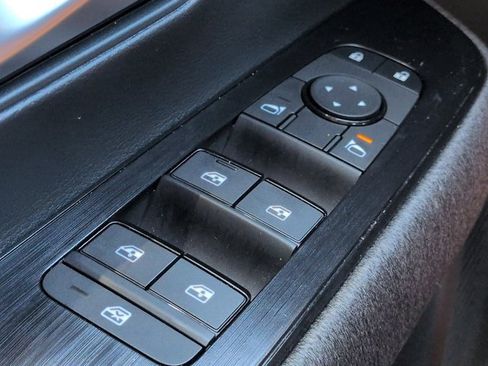Certified 2026 Nissan Kicks SV FWD image 22