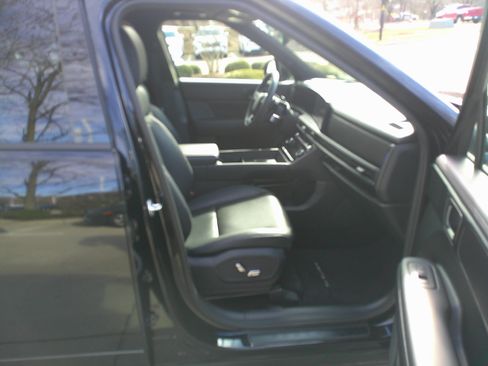 Used 2024 Hyundai Santa Fe Calligraphy image 35