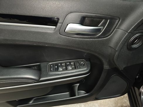 Used 2023 Chrysler 300 S w/ Safetytec Plus Group image 33