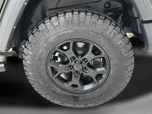 Used 2021 Jeep Wrangler Unlimited Sport AWD/4WD image 9