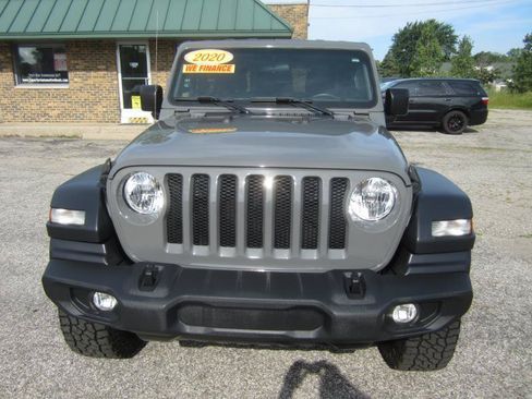 Used 2020 Jeep Wrangler Sport AWD/4WD image 3