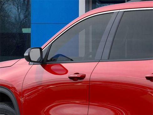 New 2026 Chevrolet Traverse LT image 12