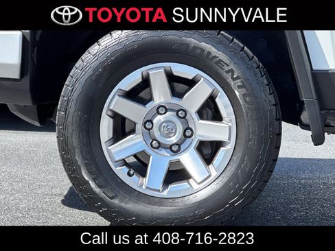 Used 2014 Toyota FJ Cruiser 4WD w/ Convenience Package image 12