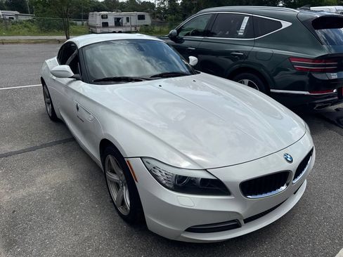 Used 2012 BMW Z4 sDrive28i RWD image 3