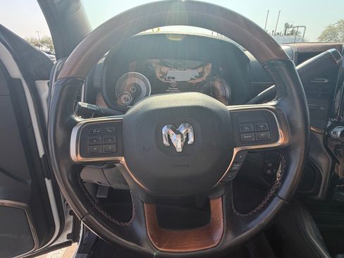 Used 2022 RAM 2500 Limited AWD/4WD image 10
