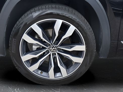 Used 2021 Volkswagen Atlas SEL R-Line FWD image 10