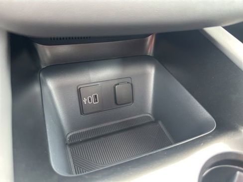 New 2026 Ford Explorer Active w/ Active Comfort Package AWD/4WD image 45