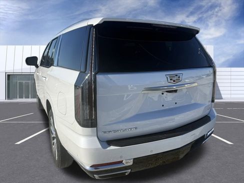 Certified 2025 Cadillac Escalade Premium Luxury Platinum w/ LPO, Floor Liner Package image 11