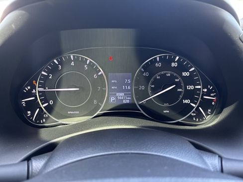 Used 2020 Nissan Armada Platinum w/ Captain's Chairs Package image 18