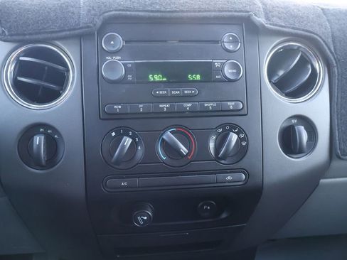 Used 2006 Ford F150 XLT image 10