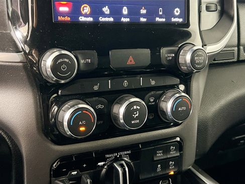 Used 2021 RAM 1500 Big Horn image 26
