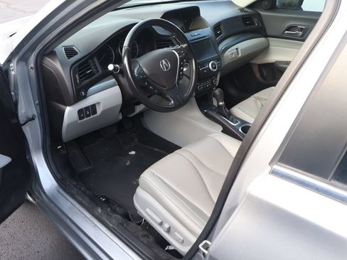 Used 2019 Acura ILX FWD image 7