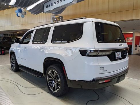 New 2026 Jeep Grand Wagoneer 4WD w/ Premium Group I image 6