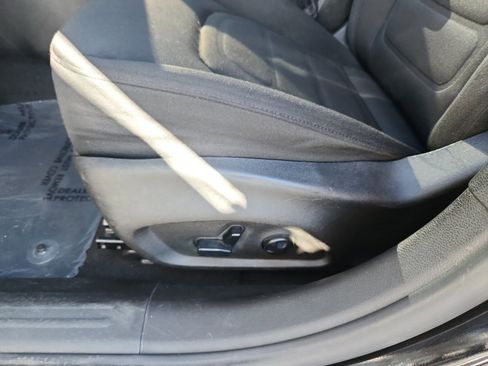 Used 2020 Jeep Renegade Latitude w/ Popular Equipment Group image 14