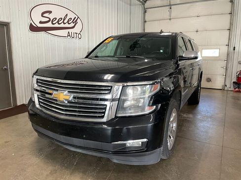 Used 2015 Chevrolet Suburban LTZ AWD/4WD image 2