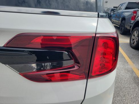 Used 2026 Honda Odyssey Elite image 9