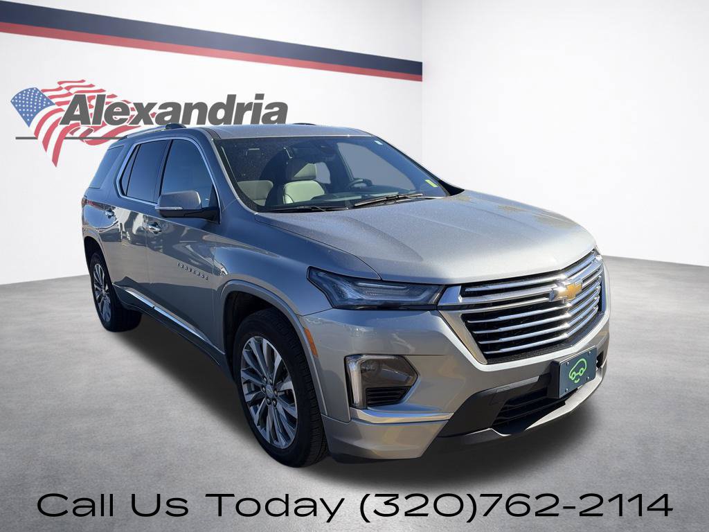 Used 2023 Chevrolet Traverse Premier AWD/4WD image 3