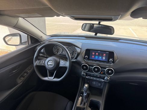 Used 2025 Nissan Sentra S FWD image 32