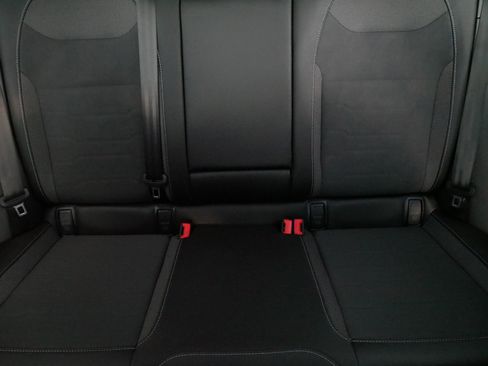 Certified 2025 Volkswagen Taos SE AWD/4WD image 13