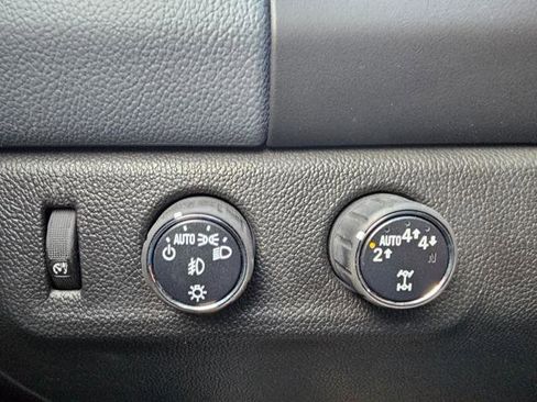 Used 2018 Chevrolet Colorado Z71 image 16