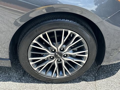 Certified 2024 Kia Forte GT-Line FWD image 15