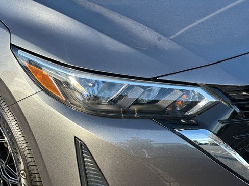 Used 2025 Nissan Sentra S image 44