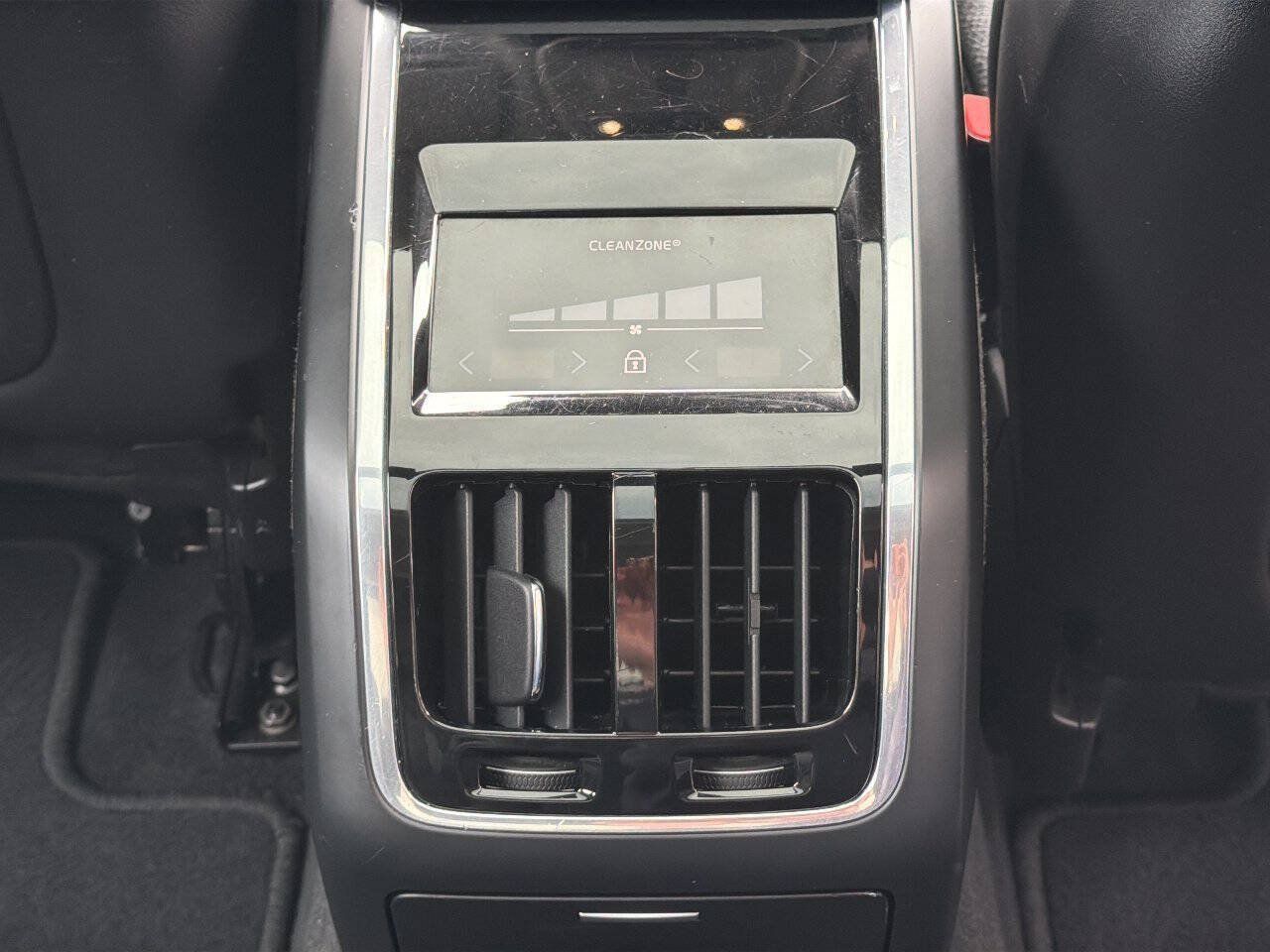 Used 2018 Volvo S90 T5 Momentum w/ Convenience Package AWD/4WD image 25