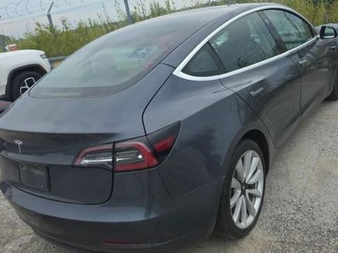 Used 2020 Tesla Model 3 Standard Range RWD image 7