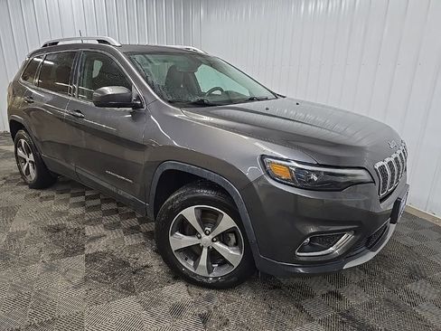 Used 2019 Jeep Cherokee Limited image 7