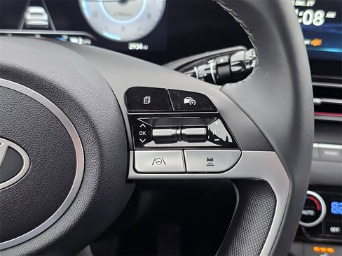 Certified 2024 Hyundai Elantra SEL w/ Convenience Package image 19