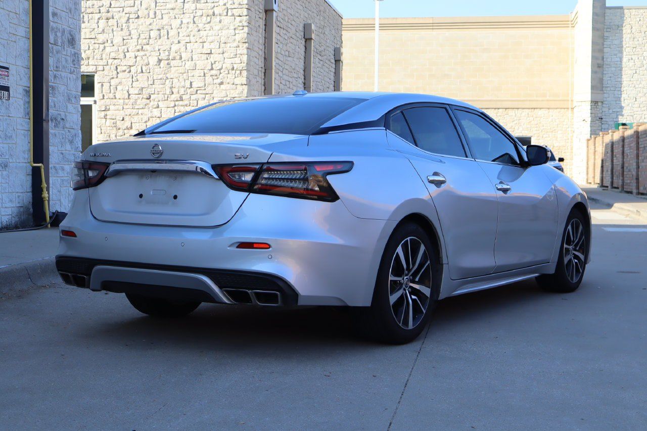 Used 2022 Nissan Maxima SV w/ Floor Mat Group FWD image 3