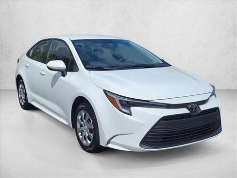 Certified 2026 Toyota Corolla LE image 3