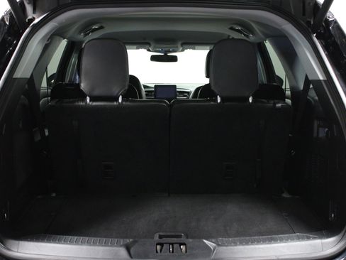 Used 2022 Ford Explorer Limited AWD/4WD image 15