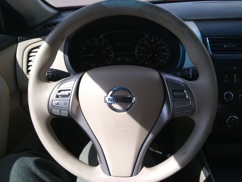 Used 2015 Nissan Altima 2.5 S w/ Power Driver Seat Package FWD image 12
