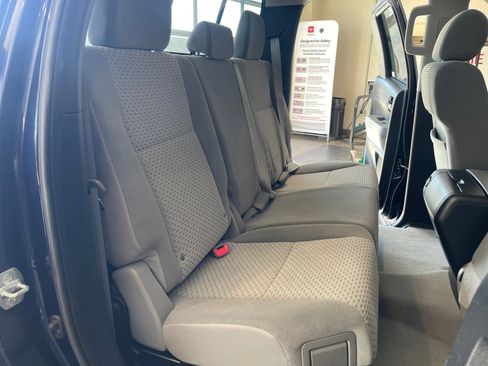 Used 2010 Toyota Tundra 4x4 Double Cab image 18