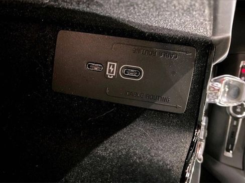 Certified 2024 Volvo V60 B5 Cross Country Ultimate w/ Protection Package Premier image 33