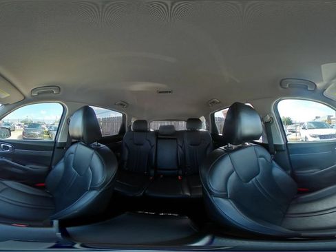 Used 2024 Kia Sorento S FWD image 40