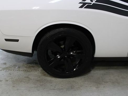Used 2011 Dodge Challenger R/T RWD image 24