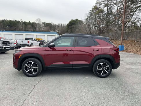 Used 2022 Chevrolet TrailBlazer RS w/ Sun and Liftgate Package image 6