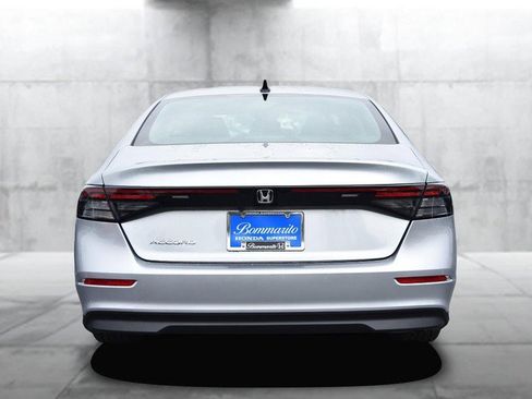 New 2025 Honda Accord SE image 6