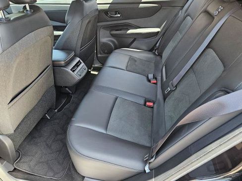 Certified 2024 Nissan Ariya AWD image 18